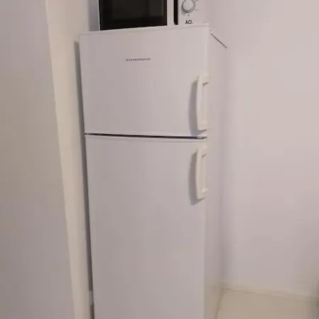 아파트 Rivitalon Pieni Paeaetykaksio - 37 M2 *